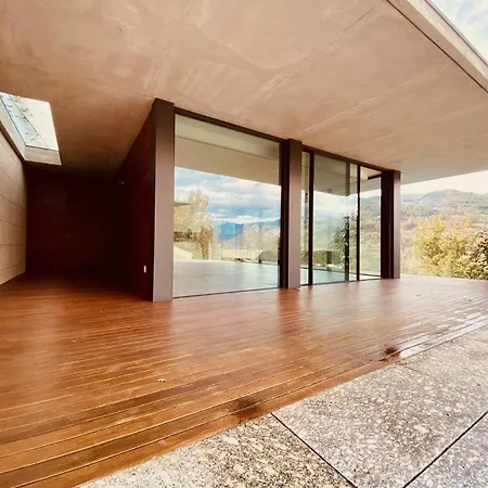 Alynes Villa *